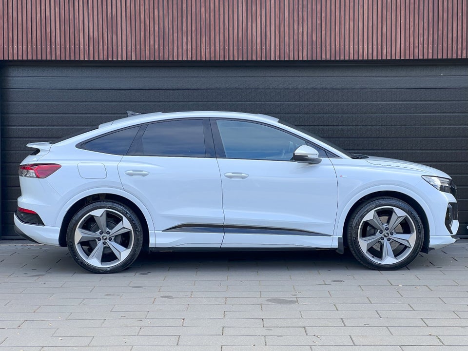 Audi Q4 e-tron 50 S-line Sportback quattro 5d