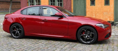 Alfa Romeo Giulia 2,0 T 200 aut. 4d