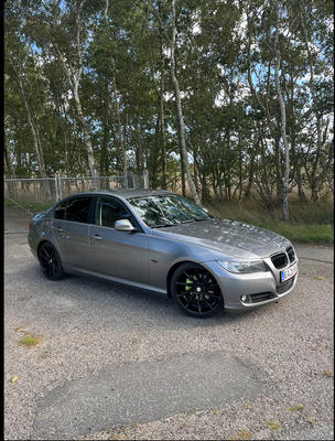 BMW 318i 2,0  4d