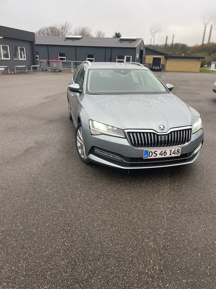 Skoda Superb 2,0 TDi 150 Ambition Combi DSG 5d