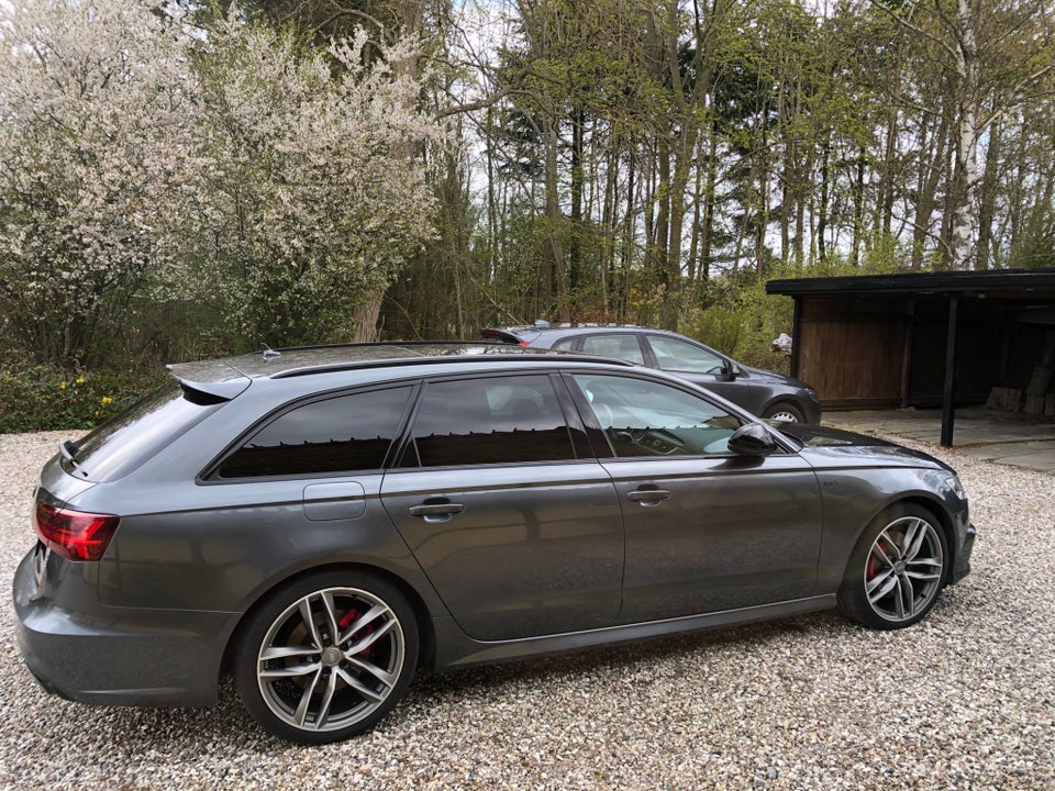 Audi A6 3,0 TDi 326 S-line Competition Avant quattro Tiptr. 5d