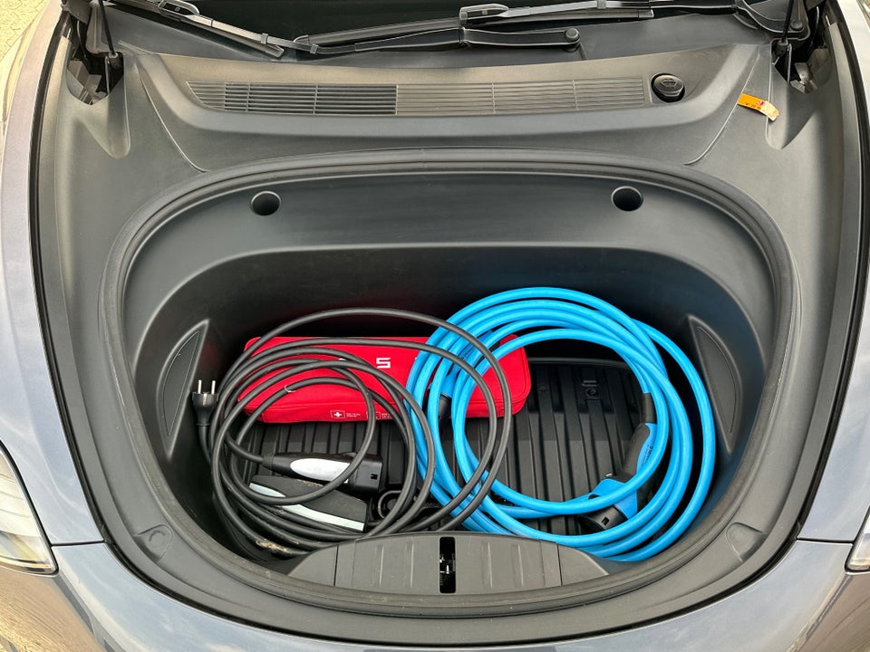 Tesla Model 3 Long Range AWD 4d