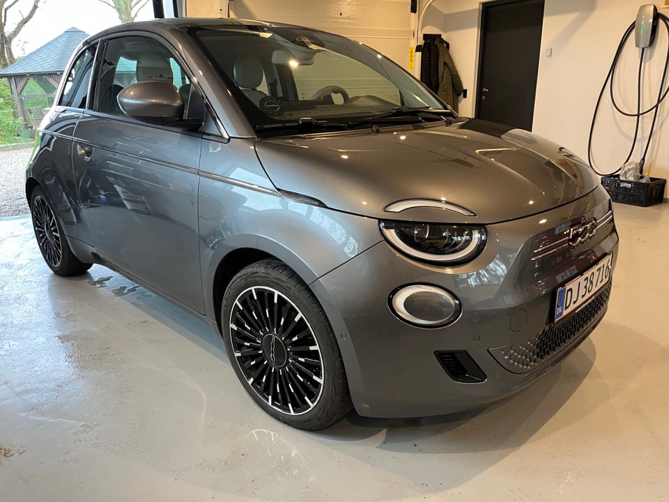 Fiat 500e 42 la Prima Sky 3d