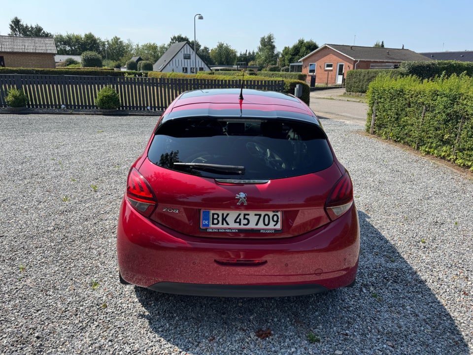 Peugeot 208 1,6 BlueHDi 100 Desire Sky 5d