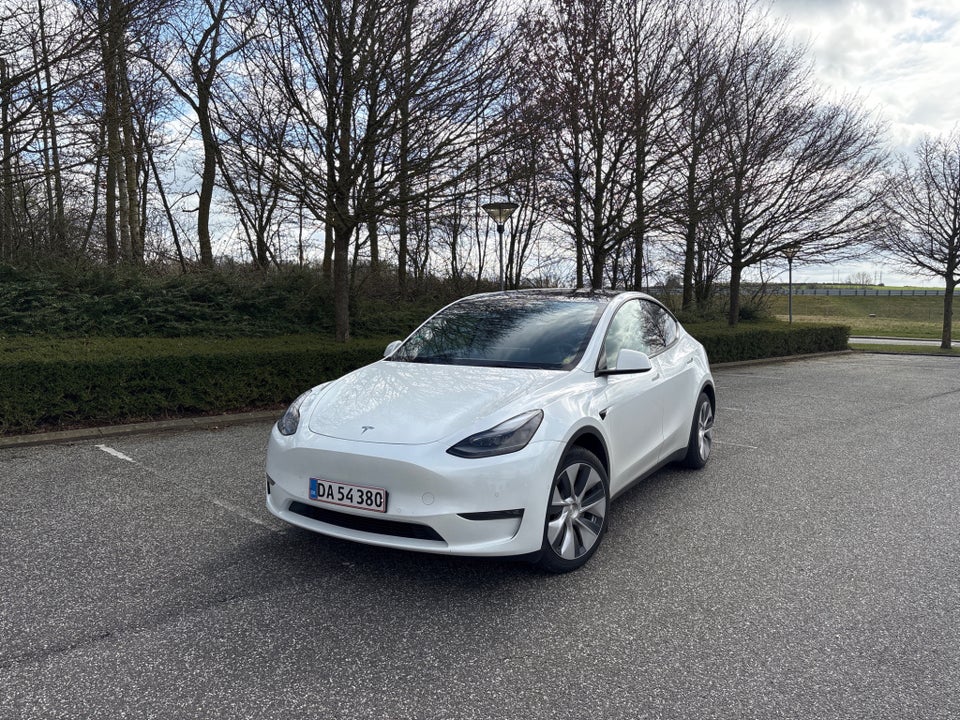 Tesla Model Y Long Range AWD 5d
