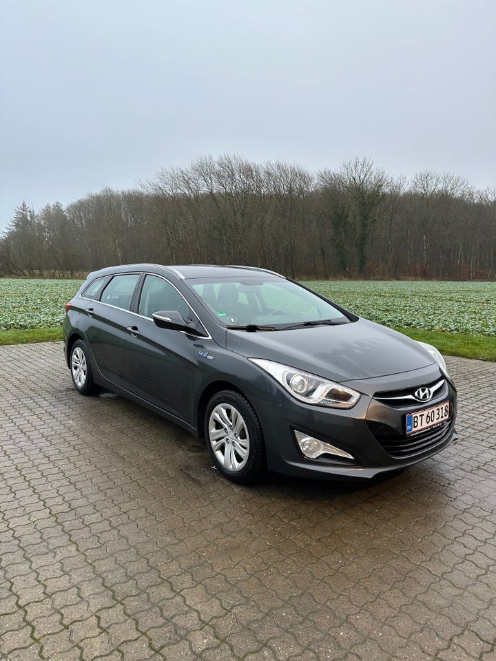 Hyundai i40 1,7 CRDi 115 Comfort Business CW 5d