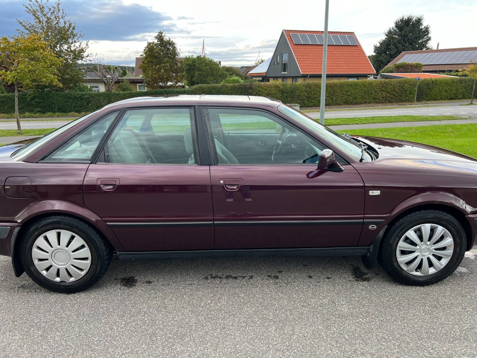 Audi 80 2,6 E 4d