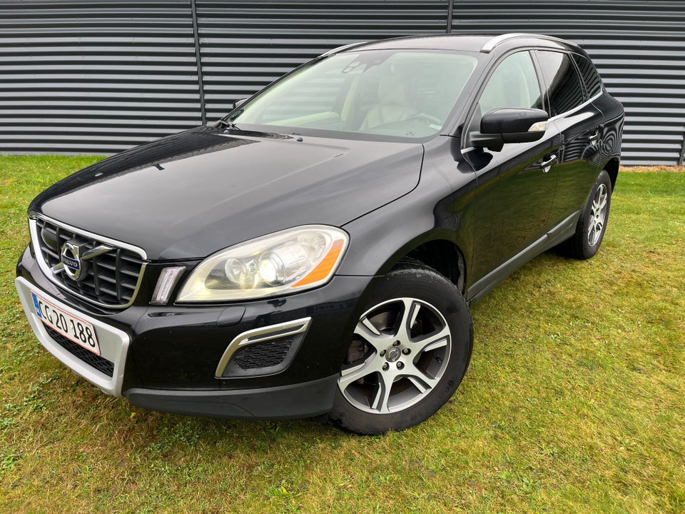 Volvo XC60 2,4 D3 163 Summum aut. AWD 5d