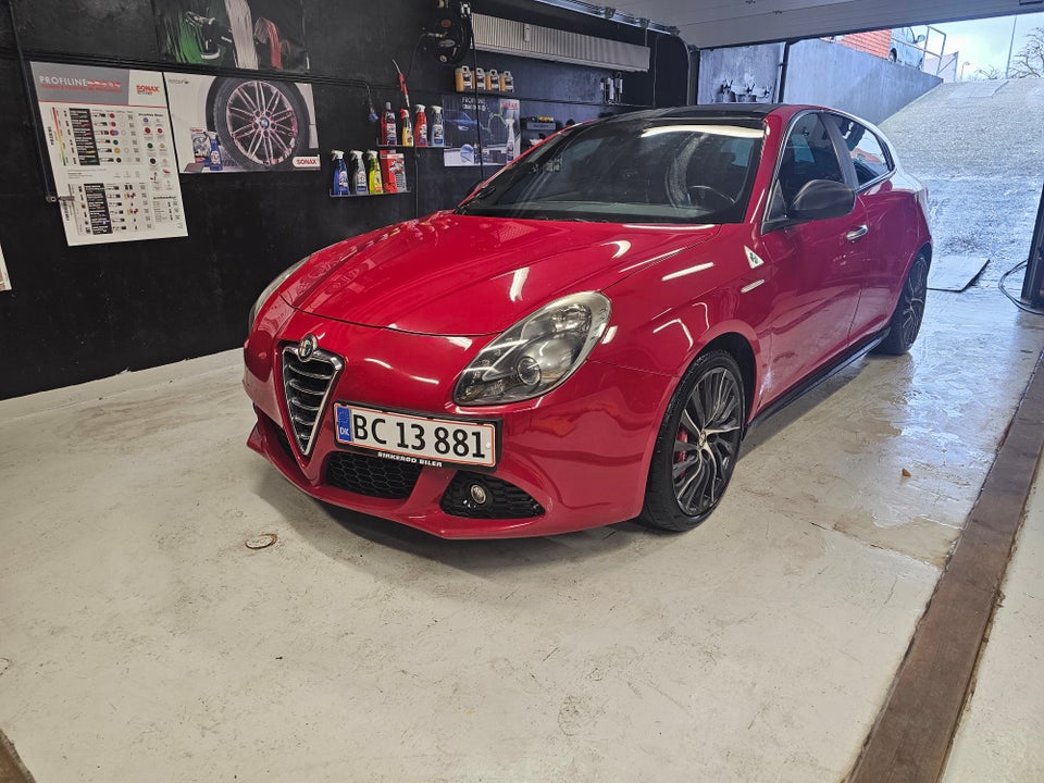 Alfa Romeo Giulietta 1,75 TBi Quadrifoglio Verde 5d