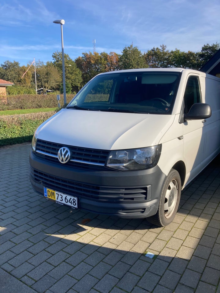 VW Transporter 2,0 TDi 150 Kassevogn DSG lang