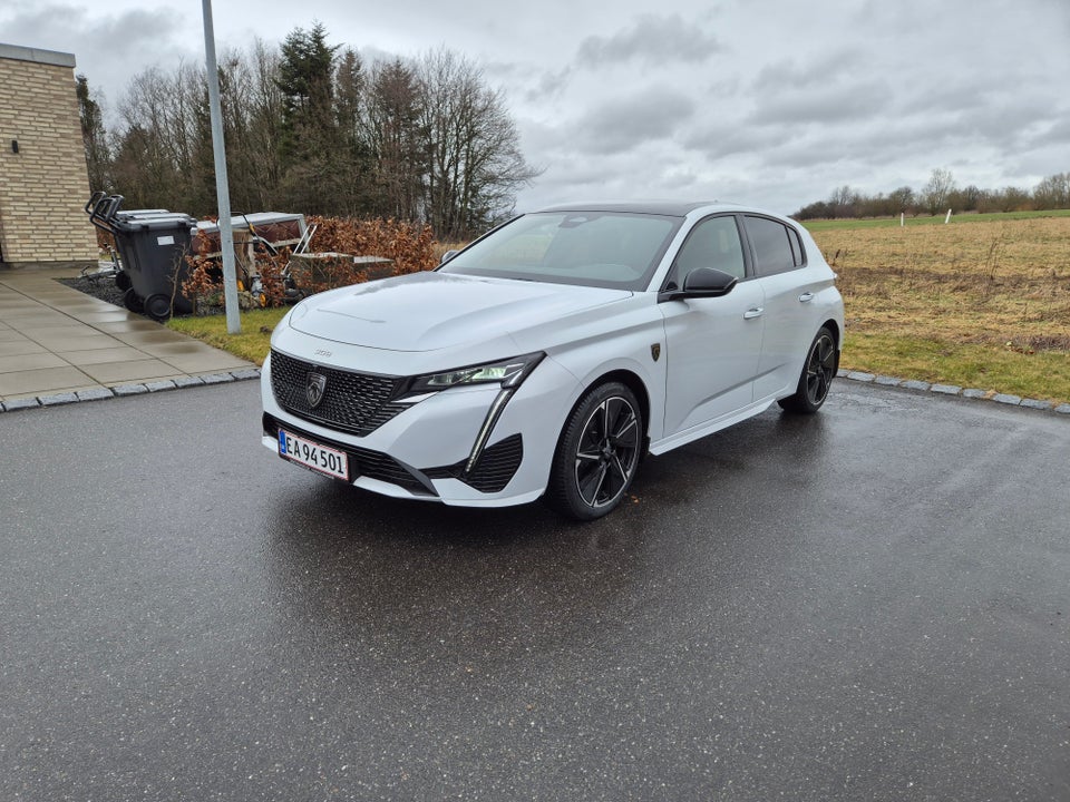 Peugeot e-308 54 GT 5d