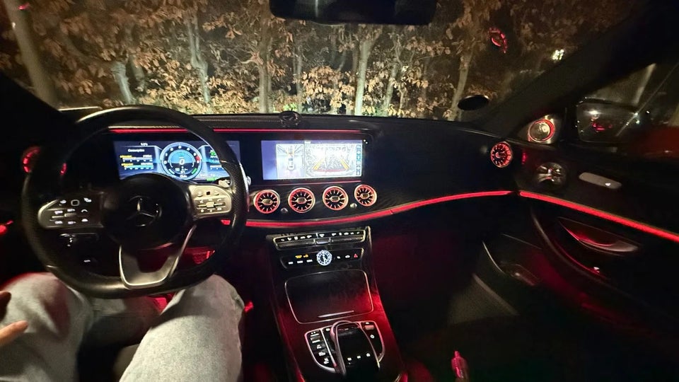 Mercedes E300 de 2,0 AMG Line aut. 4d