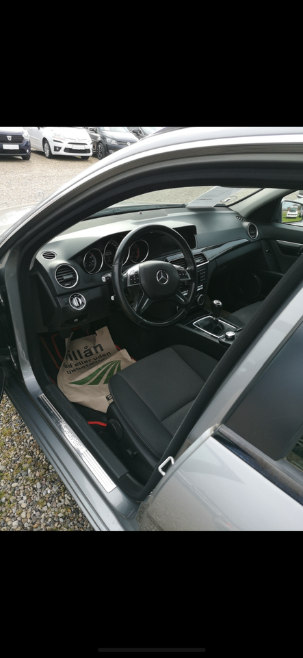Mercedes C220 2,2 CDi Avantgarde stc. BE 5d