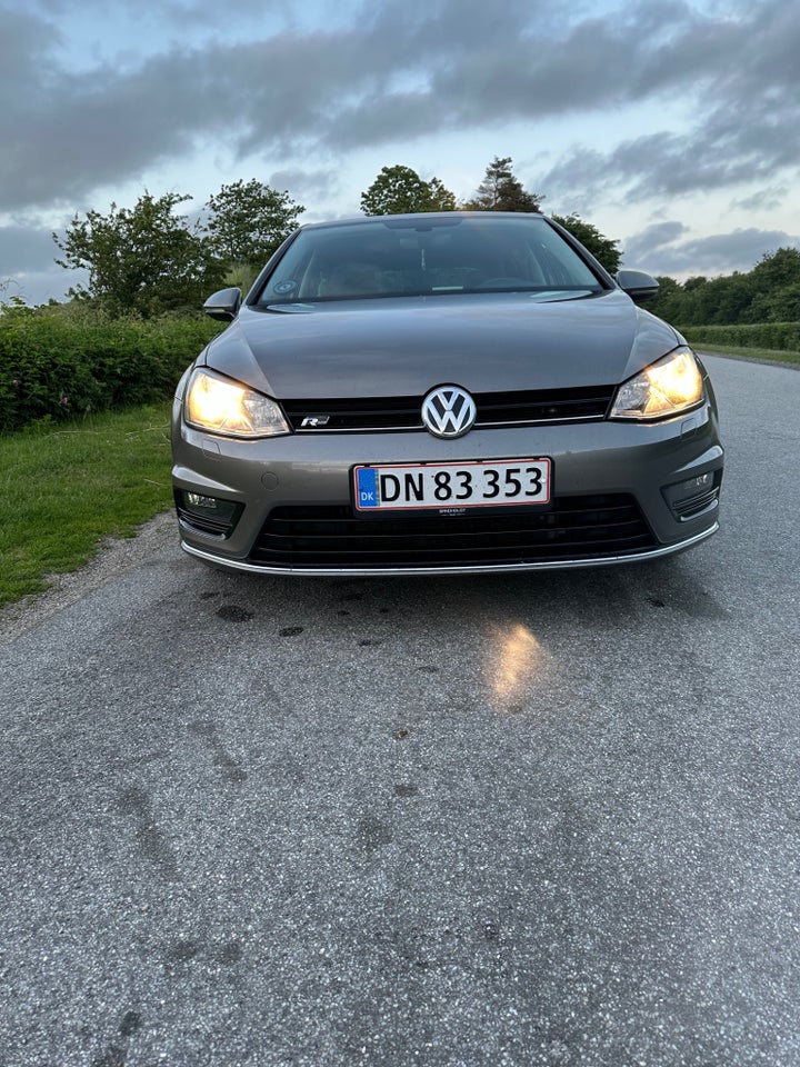 VW Golf VII 2,0 TDi 150 R-line BMT 5d