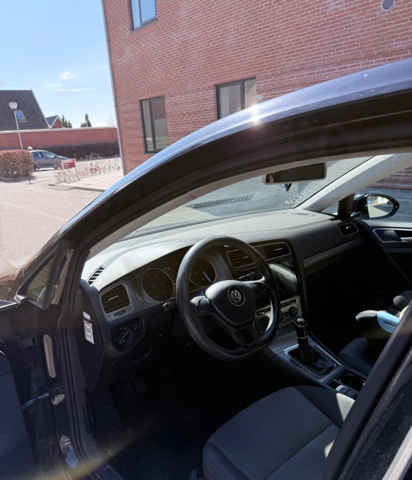 VW Golf VII 1,6 TDi 105 Trendline BMT Van 5d