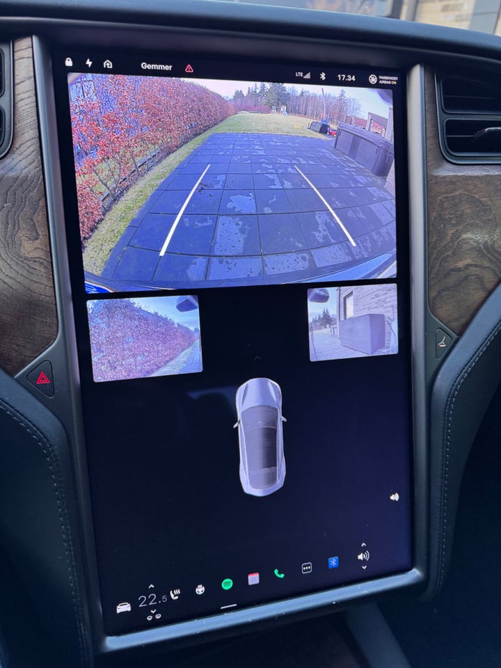 Tesla Model S Standard Range AWD 5d