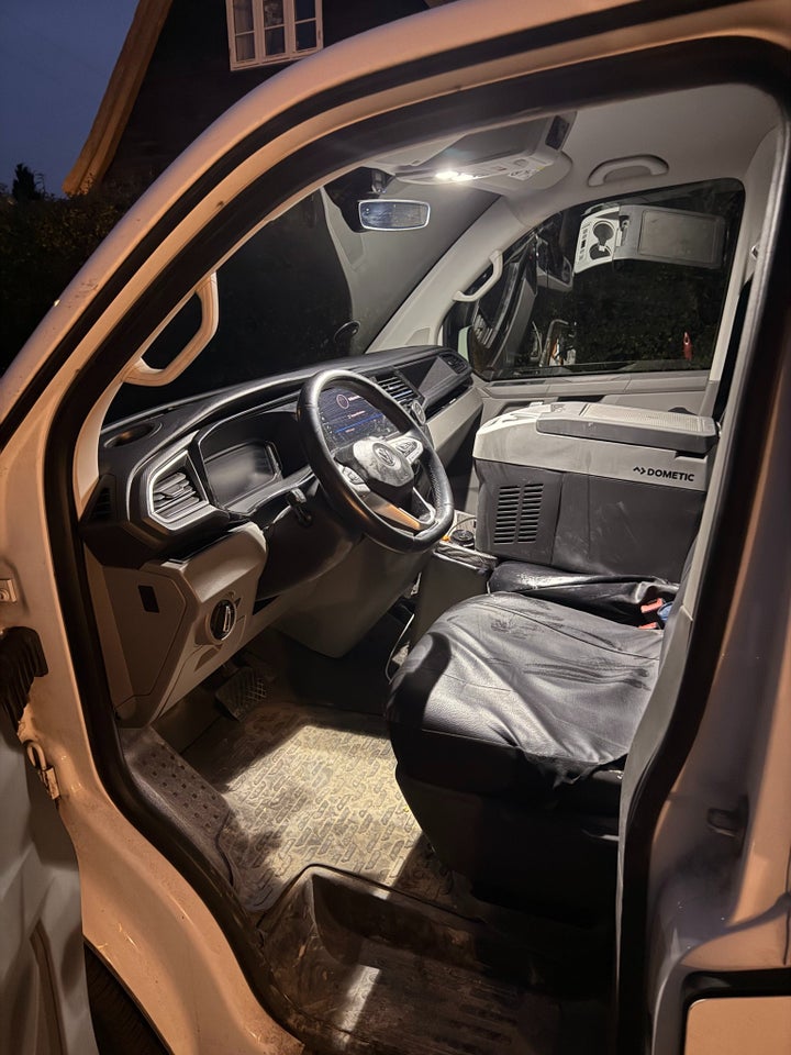 VW Transporter 2,0 TDi 199 Kassevogn DSG lang