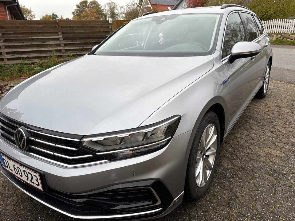 VW Passat 1,4 GTE High Variant DSG 5d