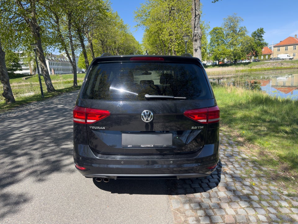 VW Touran 2,0 TDi 150 Comfortline DSG 7prs 5d