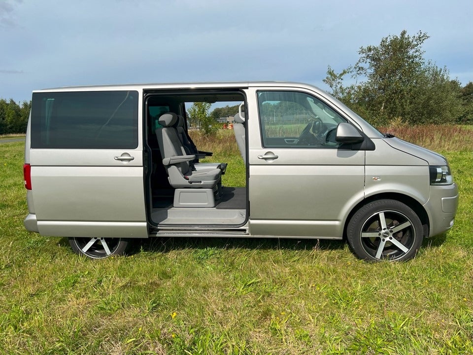 VW Multivan 2,0 TDi 114 Comfortline kort BMT 4d