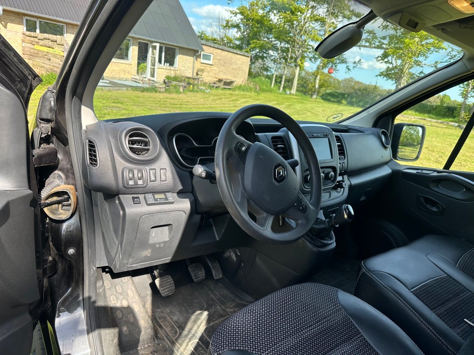 Renault Trafic T29 2,0 dCi 120 L2H1