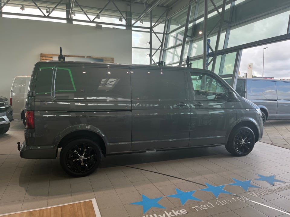 VW Transporter 2,0 TDi 150 Kassevogn DSG lang