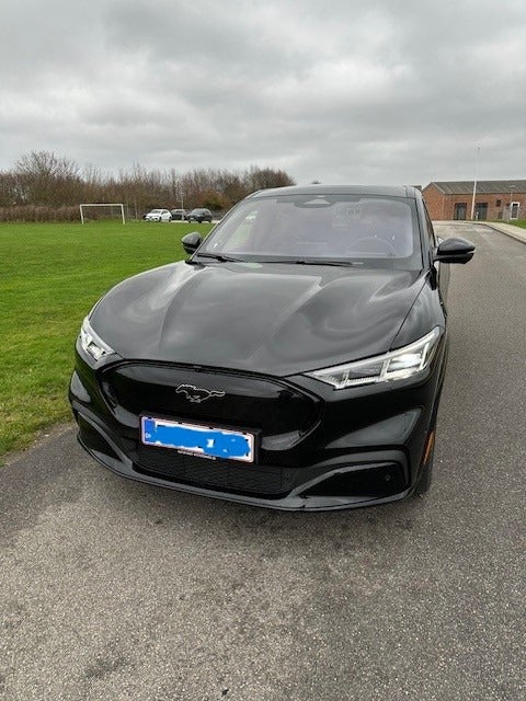 Ford Mustang Mach-E 98 Extended Range AWD 5d