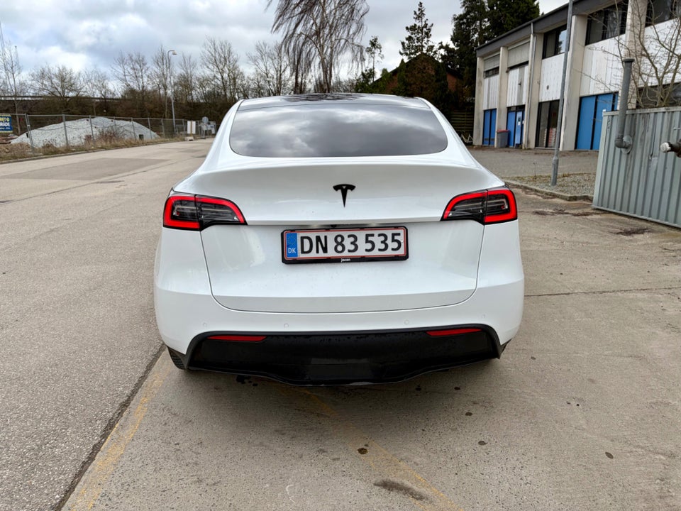 Tesla Model Y Long Range AWD 5d