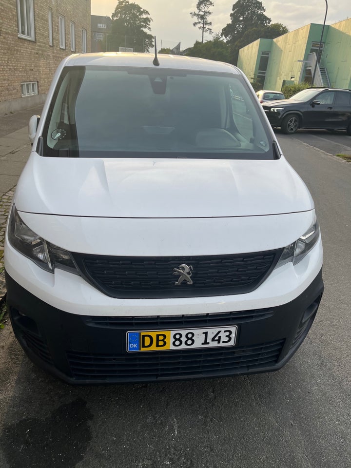 Peugeot Partner 1,5 BlueHDi 100 L1V1 Ultimate Van