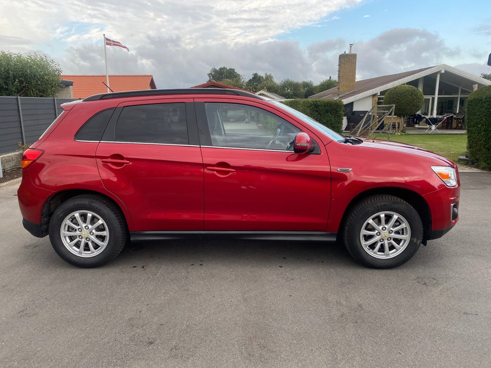 Mitsubishi ASX 1,6 Invite 5d