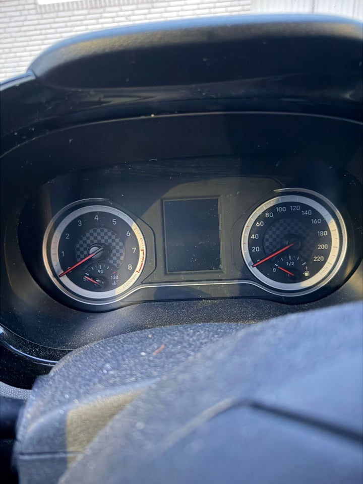 Hyundai i10 1,0 MPi Essential 5d