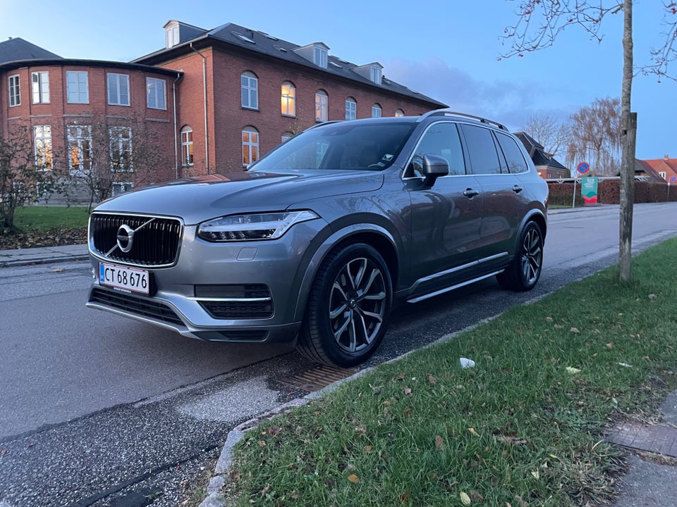 Volvo XC90 2,0 D5 225 Momentum aut. AWD 7prs 5d