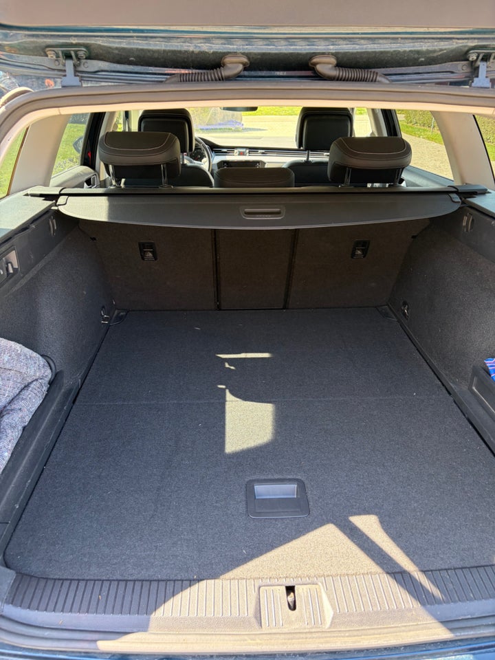 VW Passat 1,5 TSi 150 Elegance+ Variant DSG 5d