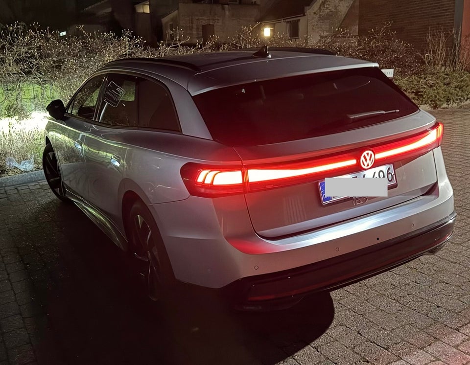 VW ID.7 77 Style+ Tourer 5d