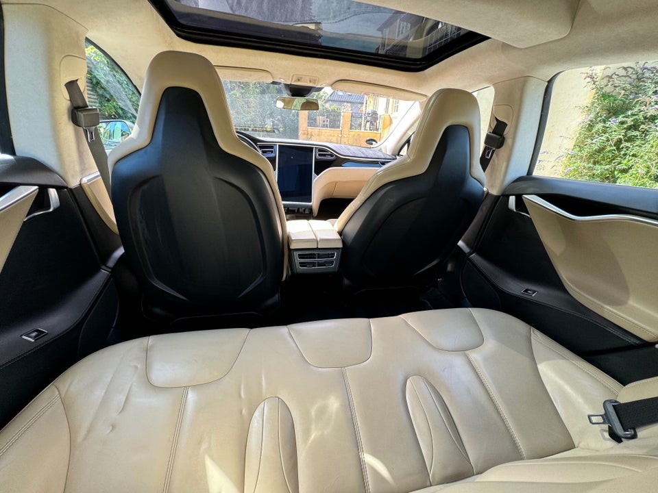 Tesla Model S P90D 5d