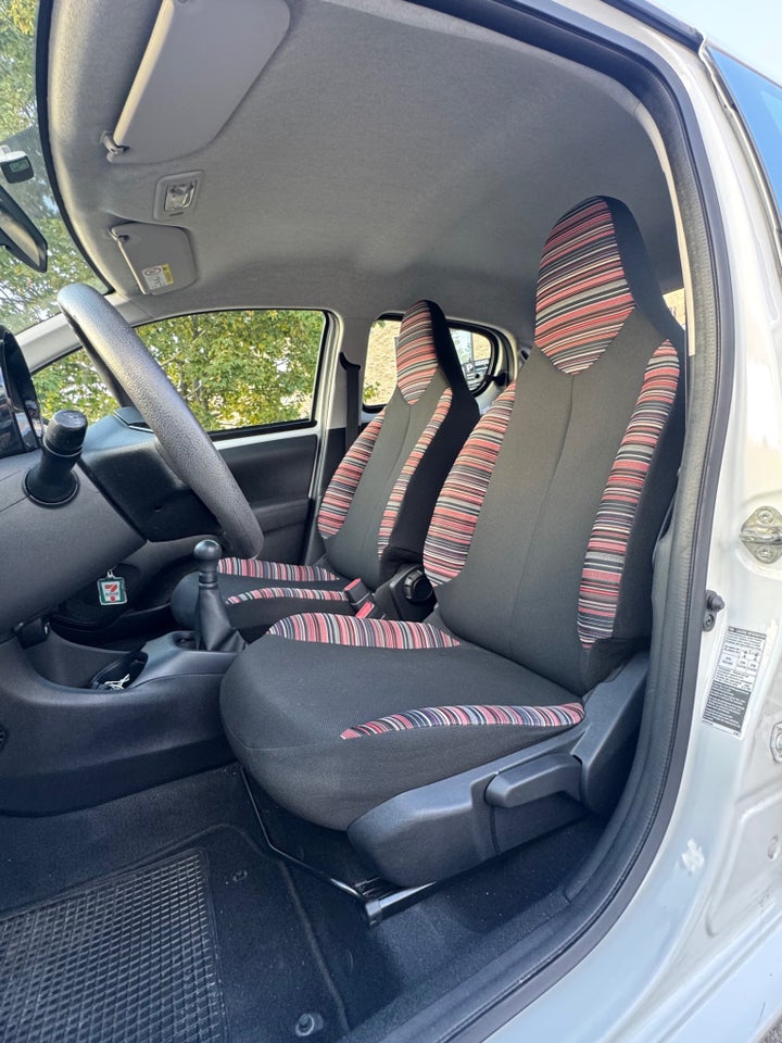 Citroën C1 1,2 PureTech Iconic 5d