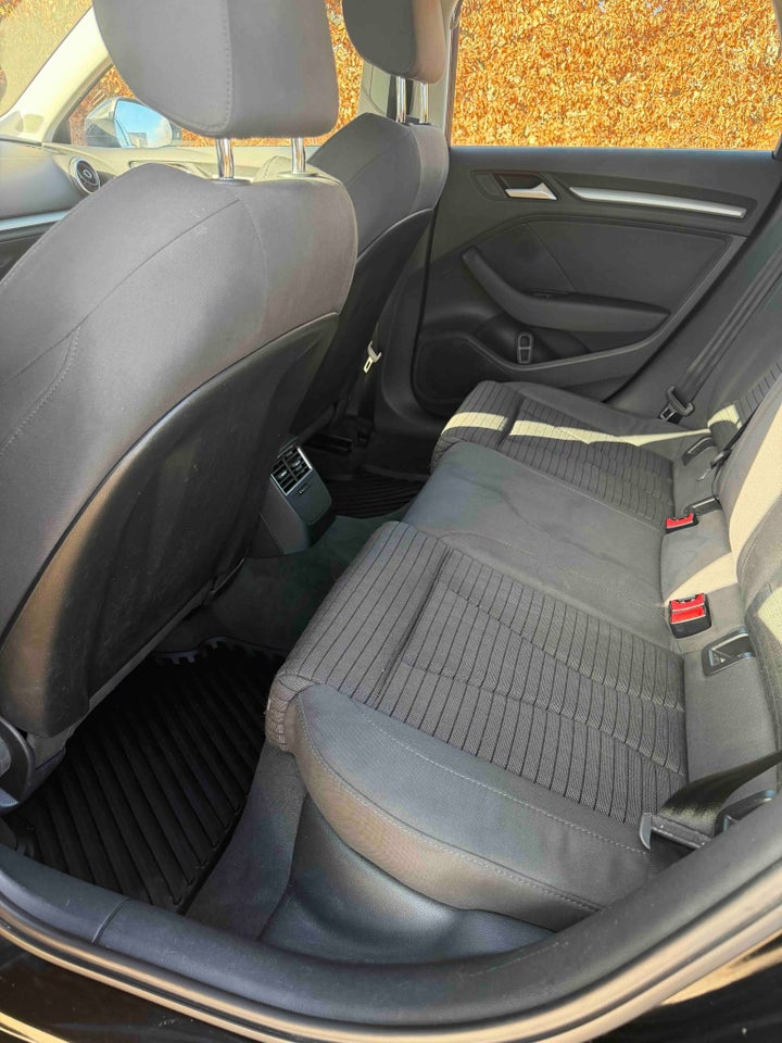 Audi A3 2,0 TDi 150 Ambition Sportback 5d