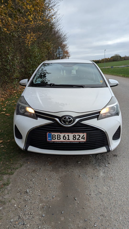 Toyota Yaris 1,0 VVT-i T1 5d