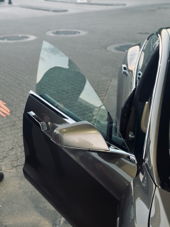 Tesla Model S 70D 5d