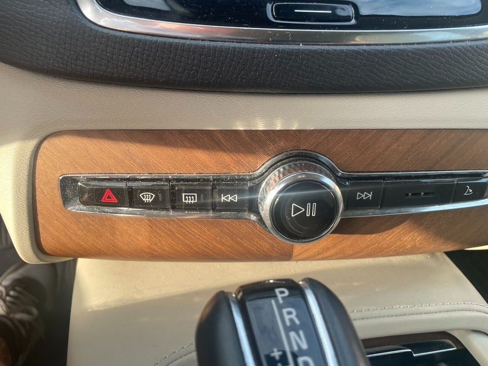 Volvo XC90 2,0 T5 254 Inscription aut. AWD 7prs 5d