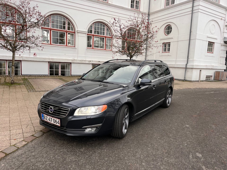 Volvo V70 2,4 D5 215 Momentum aut. 5d