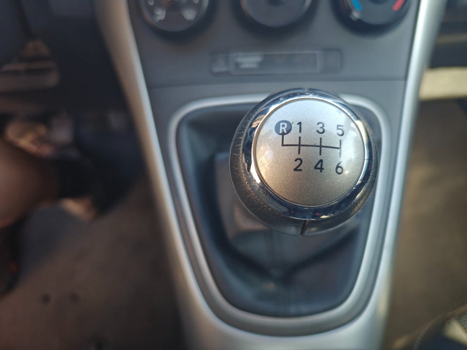 Toyota Auris 1,6 T2 5d