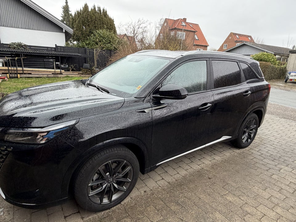 Navor E5 1,5 PHEV Rock 5d