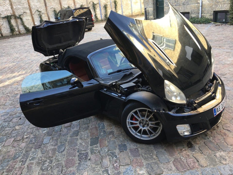 Opel GT 2,0 Turbo Cabriolet 2d