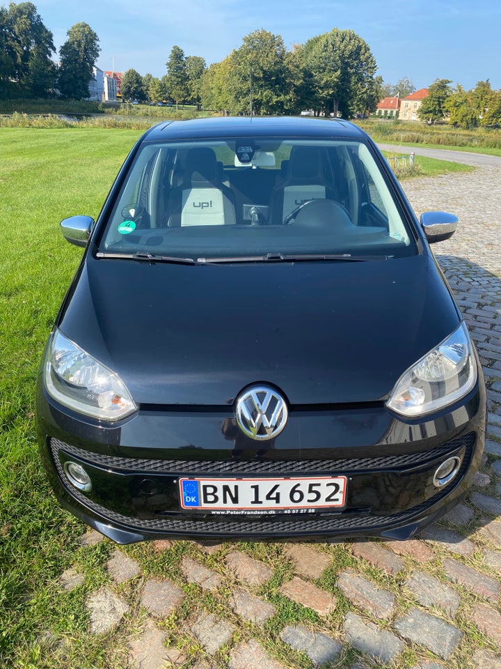 VW Up! 1,0 75 Black Up! 5d