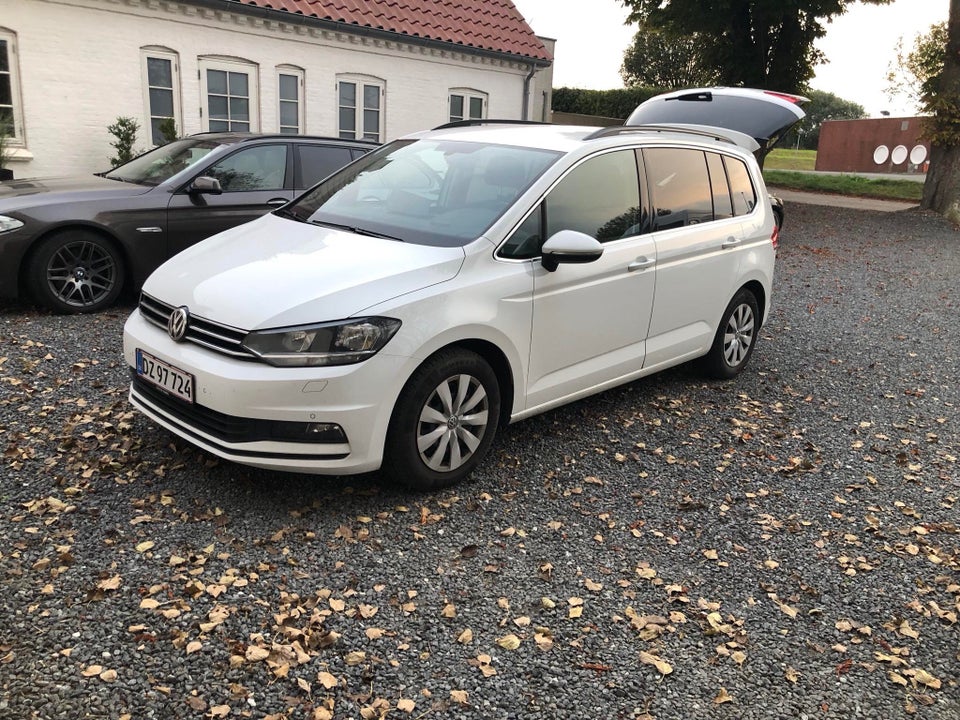 VW Touran 2,0 TDi 115 Comfortline Family DSG 7prs 5d