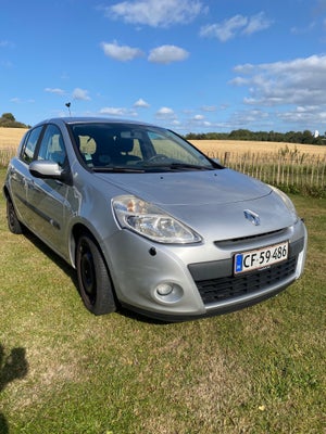 Renault Clio III 1,2 16V Authentique 5d