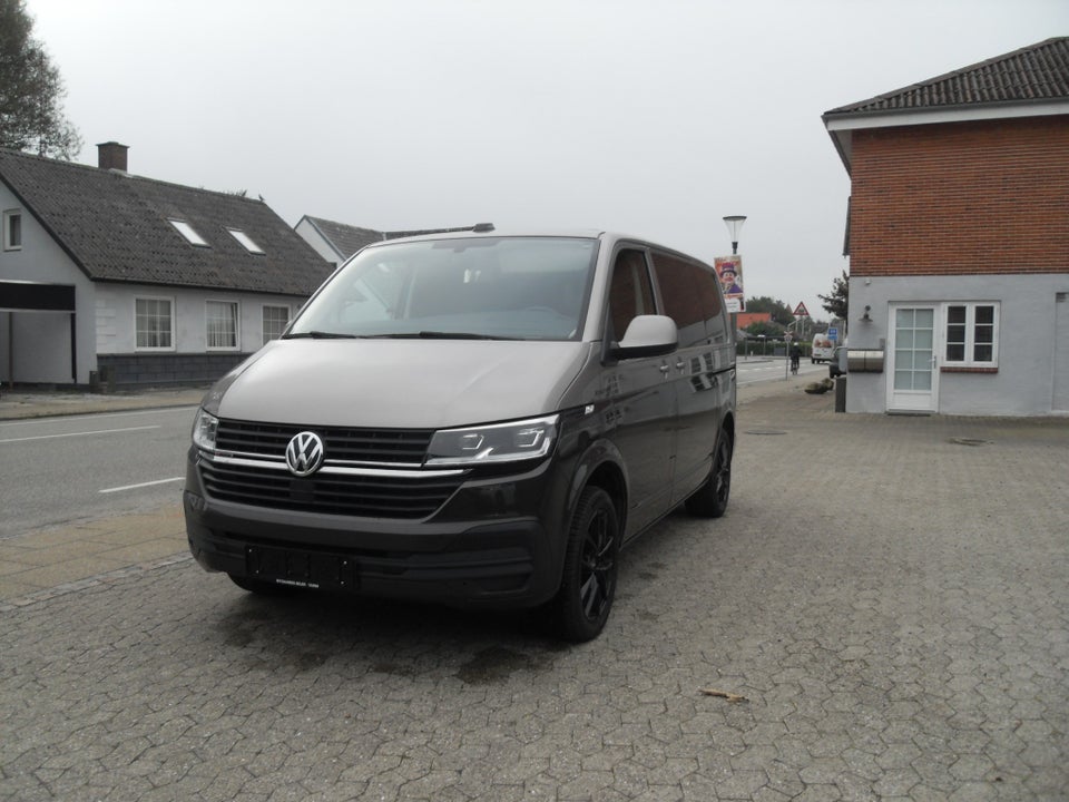 VW Transporter 2,0 TDi 199 Kassevogn DSG 4Motion kort