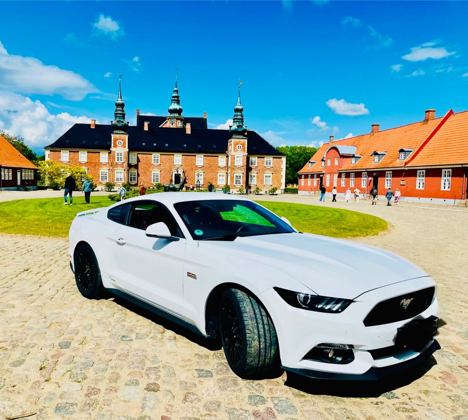 Ford Mustang 5,0 V8 GT Fastback 2d