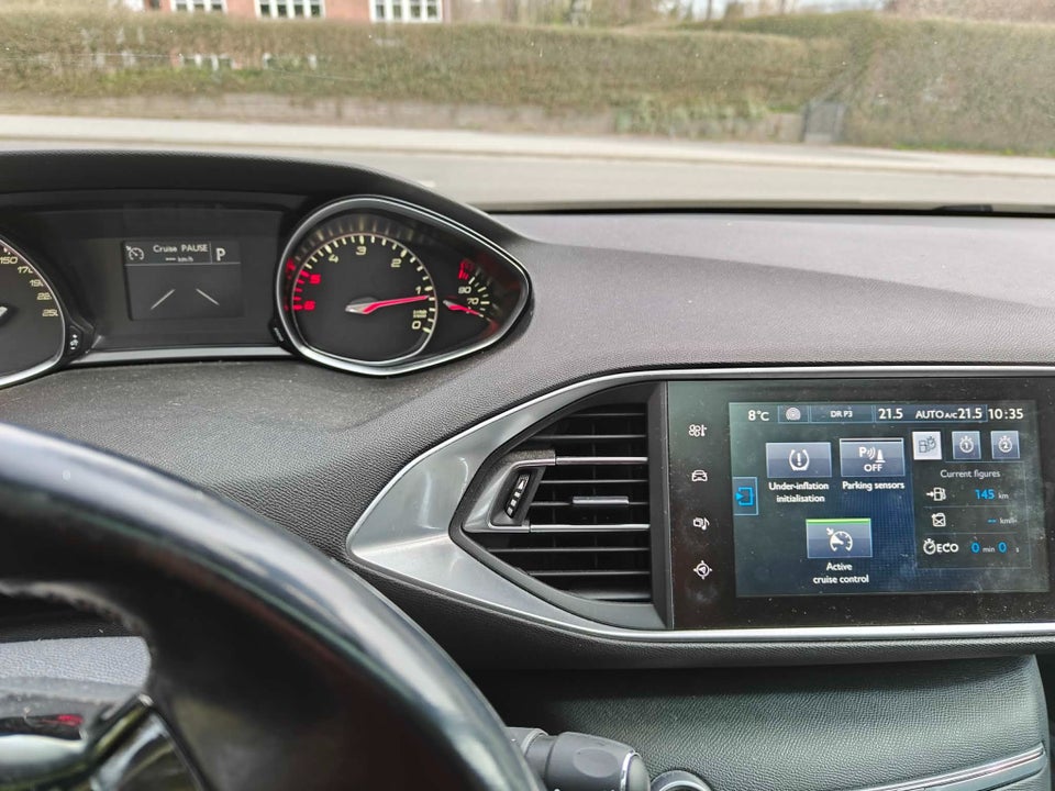 Peugeot 308 1,6 BlueHDi 120 Allure Sky SW EAT6 5d